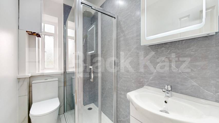 Newly refurbished one bed within walking distance to Paddington & Bayswater Gloucester Terrace, Bayswater